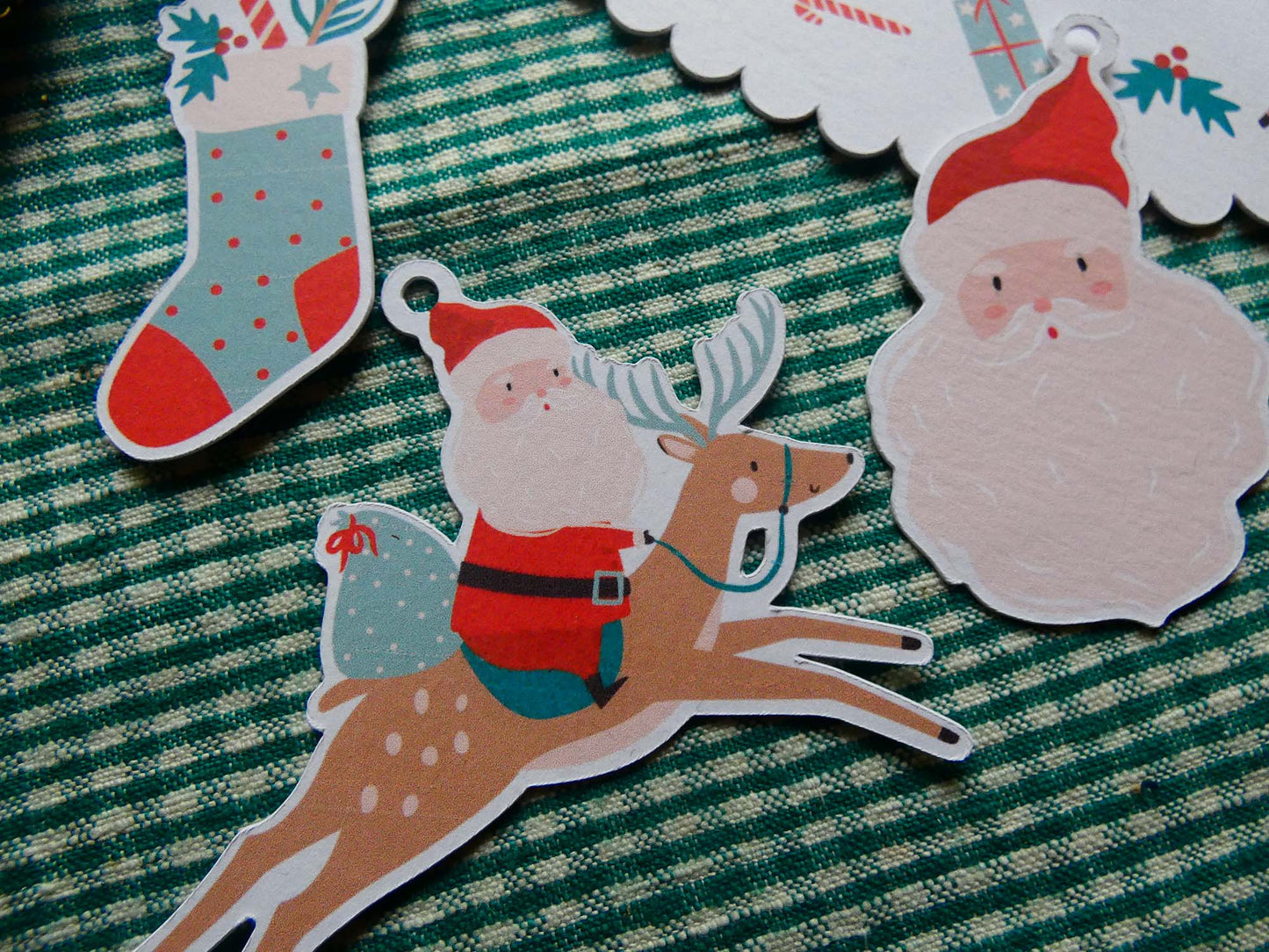 Etiquettes cadeau Père Noël